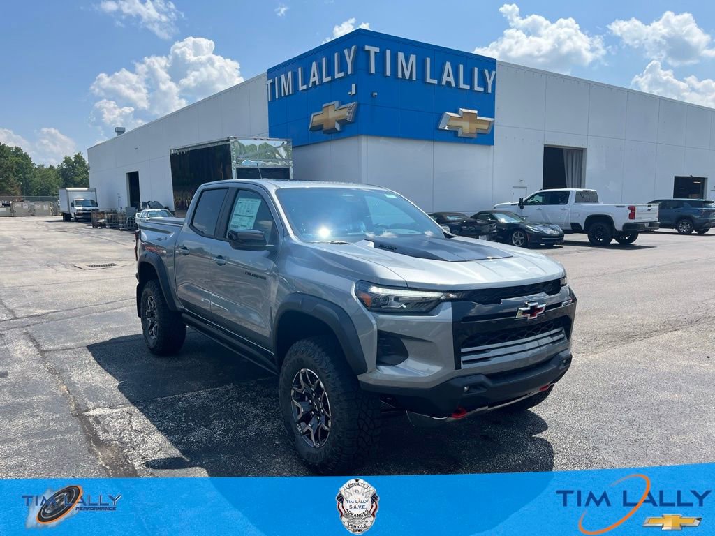 New 2025 Chevrolet Colorado ZR2 image 1