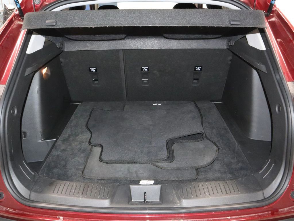 Used 2025 Chevrolet Trax LT w/ LT Convenience Package image 13