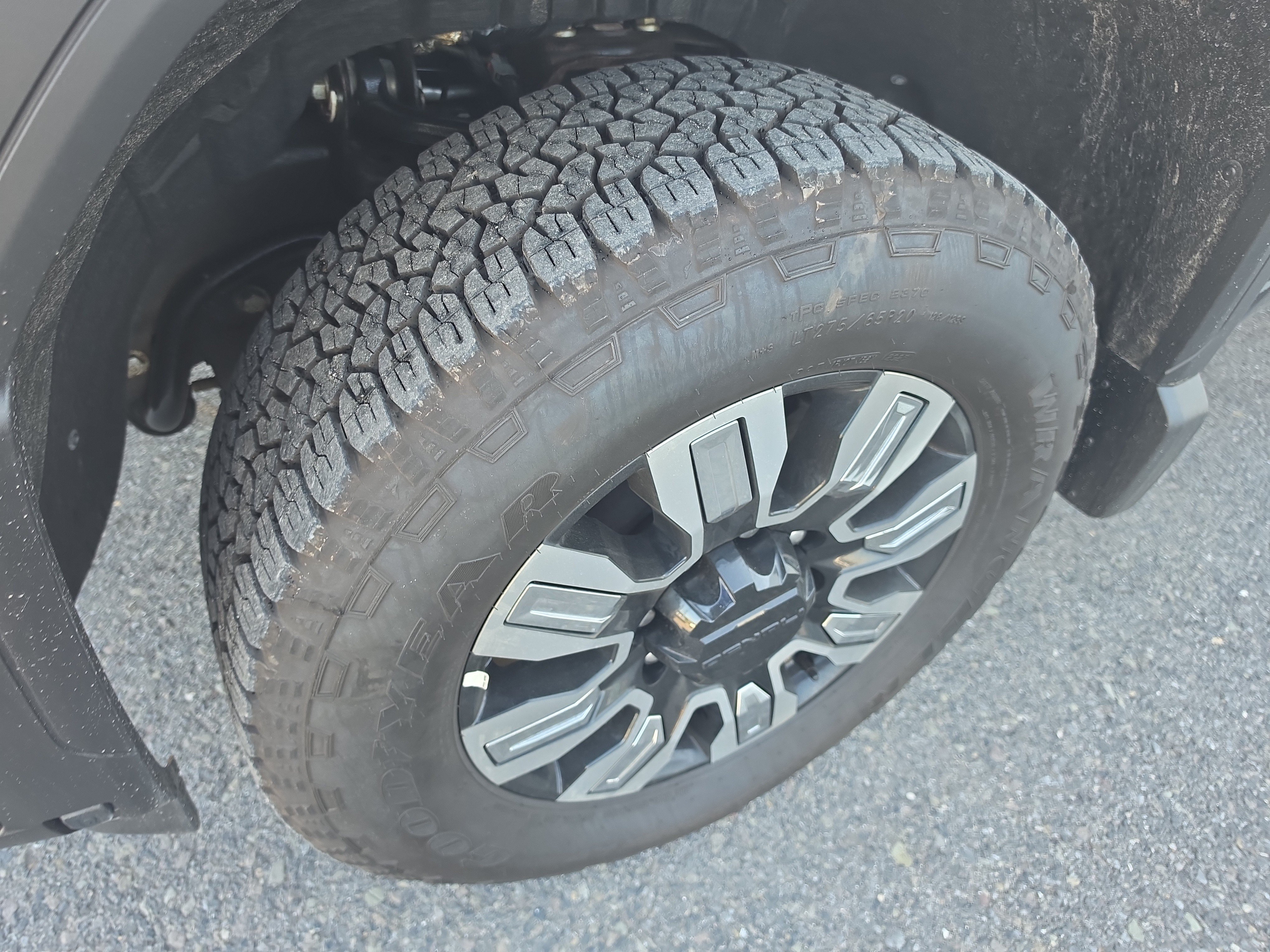 Used 2025 GMC Sierra 2500 AT4 AWD/4WD image 11