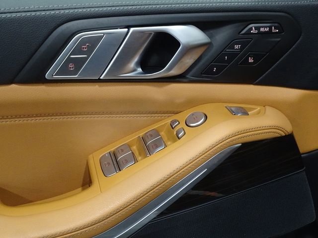 Used 2021 BMW X7 xDrive40i w/ Cold Weather Package image 20