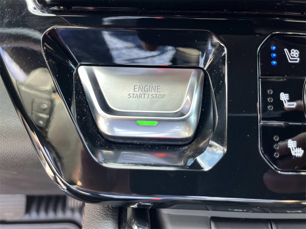 Used 2023 GMC Sierra 1500 AT4 w/ AT4 Preferred Package image 24