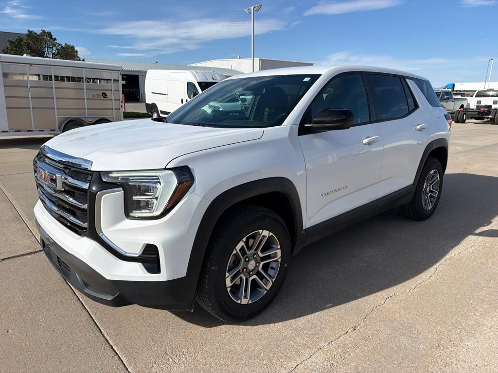 Used 2026 GMC Terrain Elevation AWD/4WD image 1