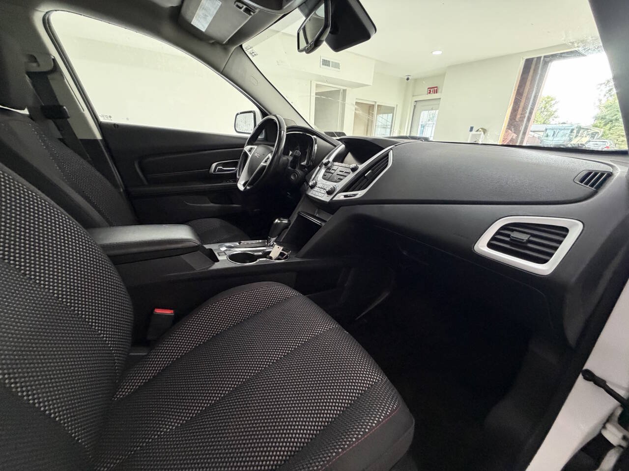 Used 2017 GMC Terrain SLE w/ Convenience Package AWD/4WD image 23