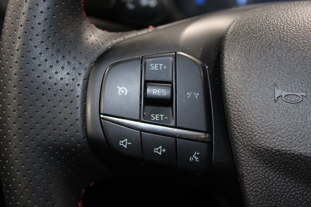 Used 2025 Ford Escape ST-Line AWD/4WD image 19