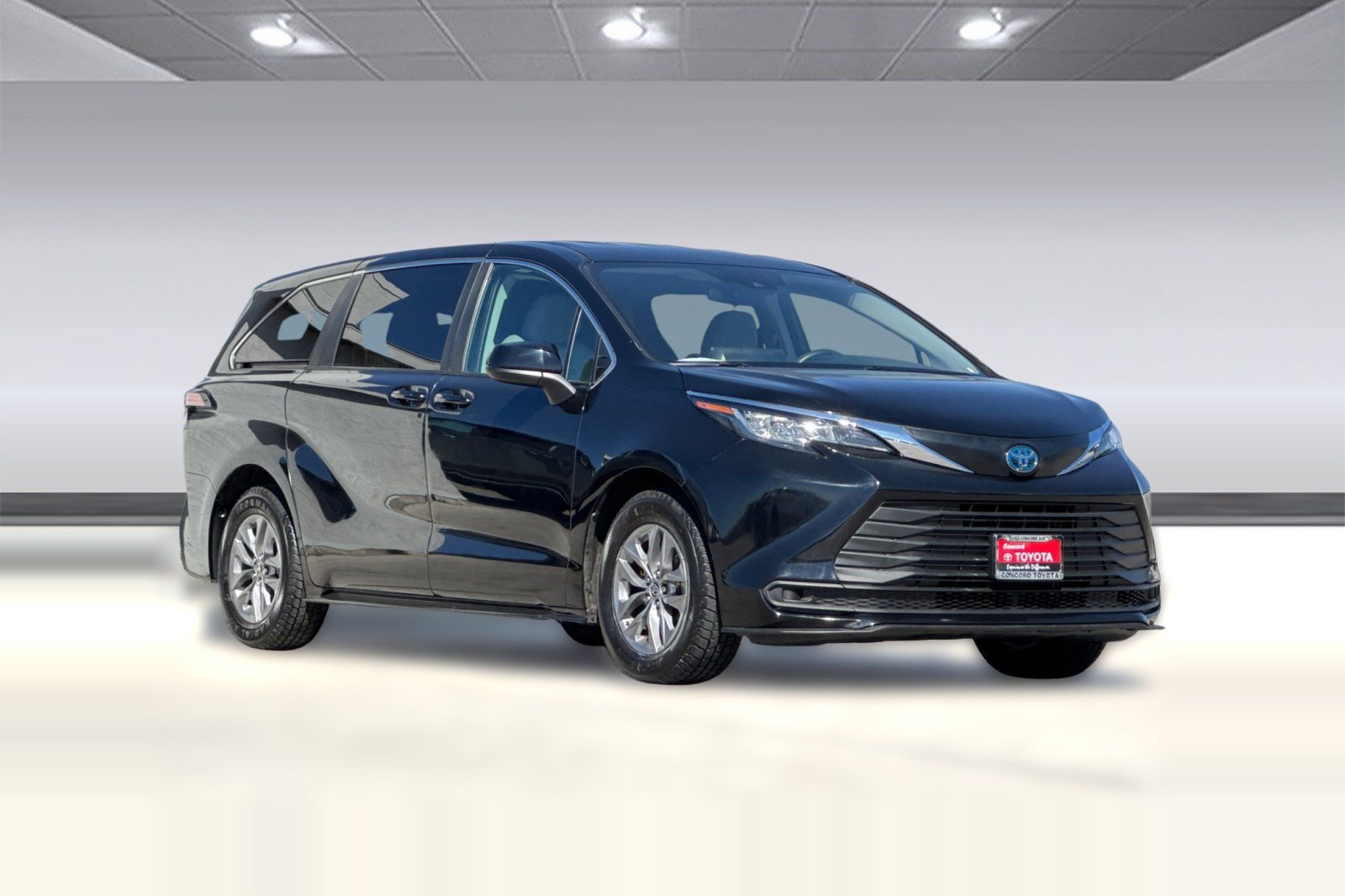 Used 2022 Toyota Sienna LE FWD image 7