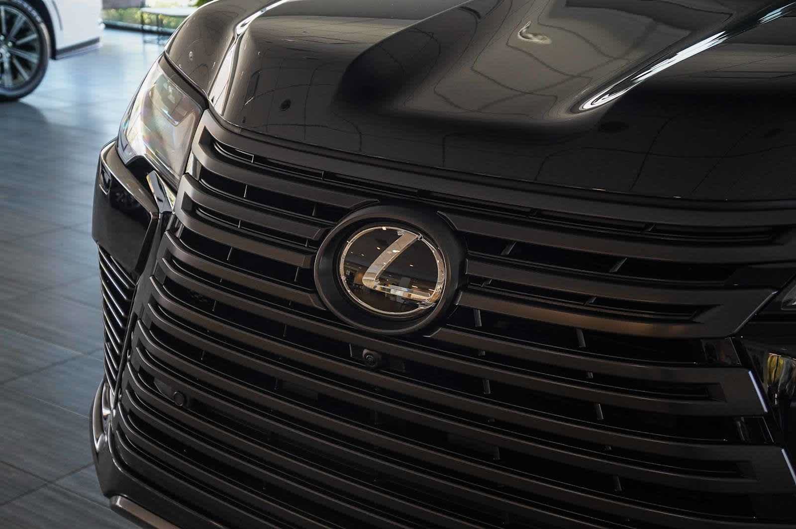 New 2026 Lexus LX 600 4WD w/ Luxury Package image 9