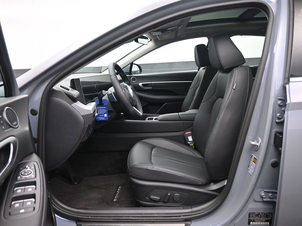 New 2026 Hyundai Sonata Limited image 25