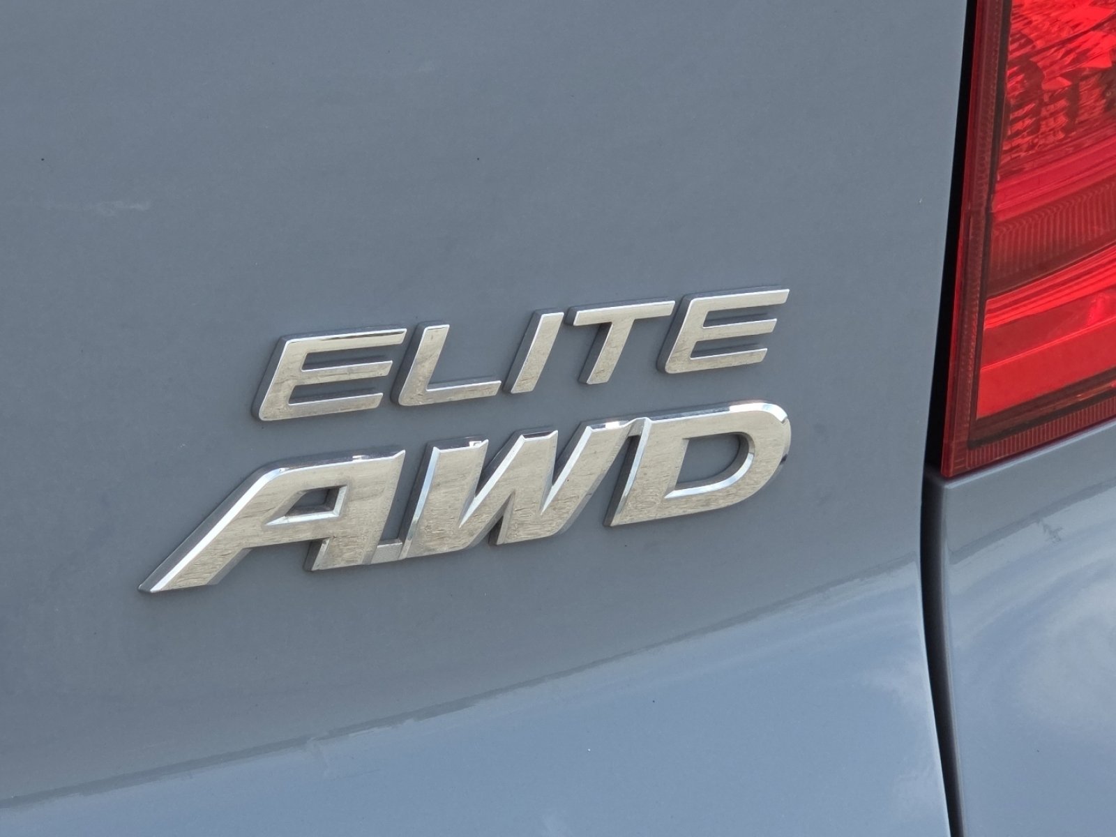 Used 2023 Honda Passport Elite image 13