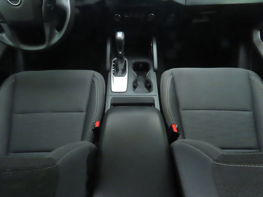 Used 2022 Nissan Frontier SV image 16