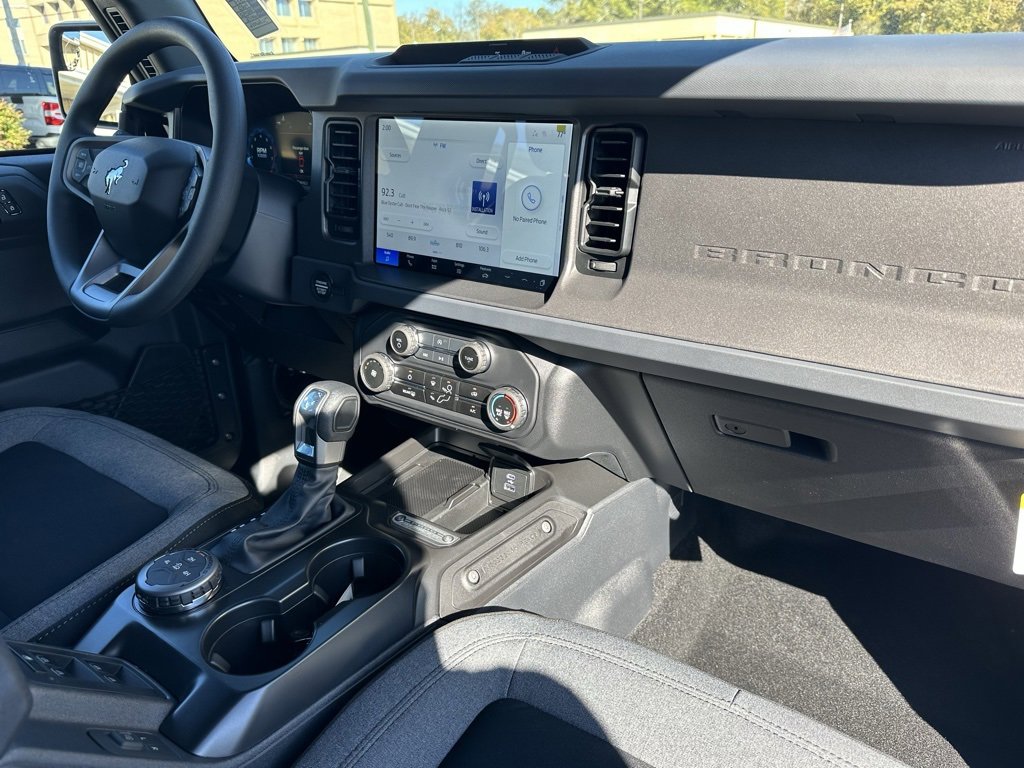 New 2025 Ford Bronco 4-Door image 15