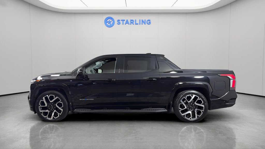 Certified 2024 Chevrolet Silverado EV RST image 4