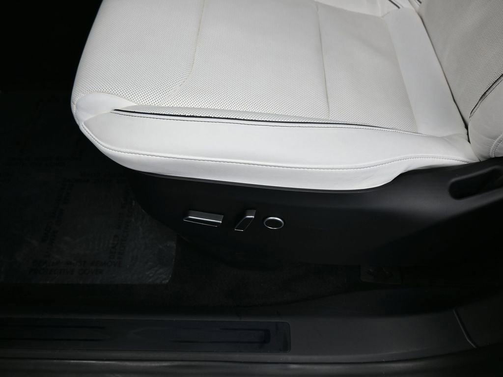 Used 2022 Tesla Model X Plaid AWD/4WD image 16