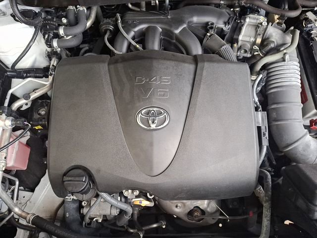 Used 2021 Toyota Highlander LE image 27