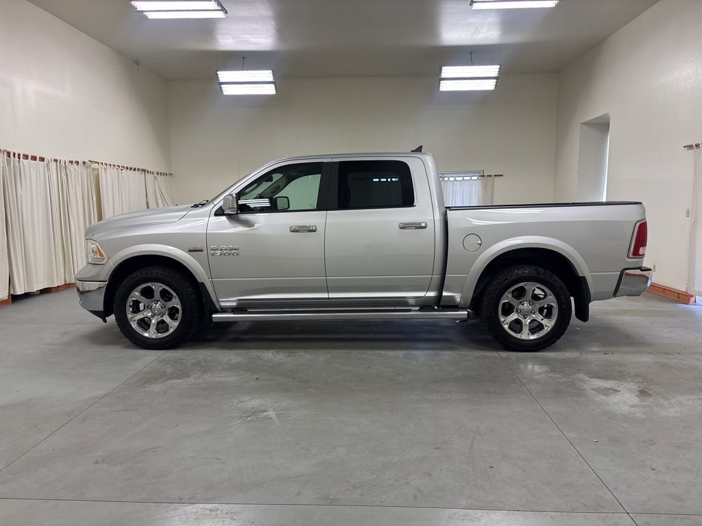 Used 2018 RAM 1500 Laramie w/ Convenience Group AWD/4WD image 5