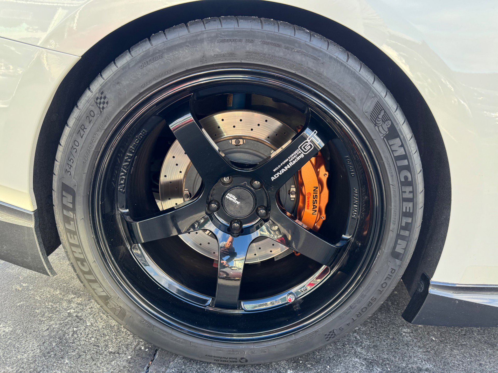 Used 2019 Nissan GT-R Premium image 36