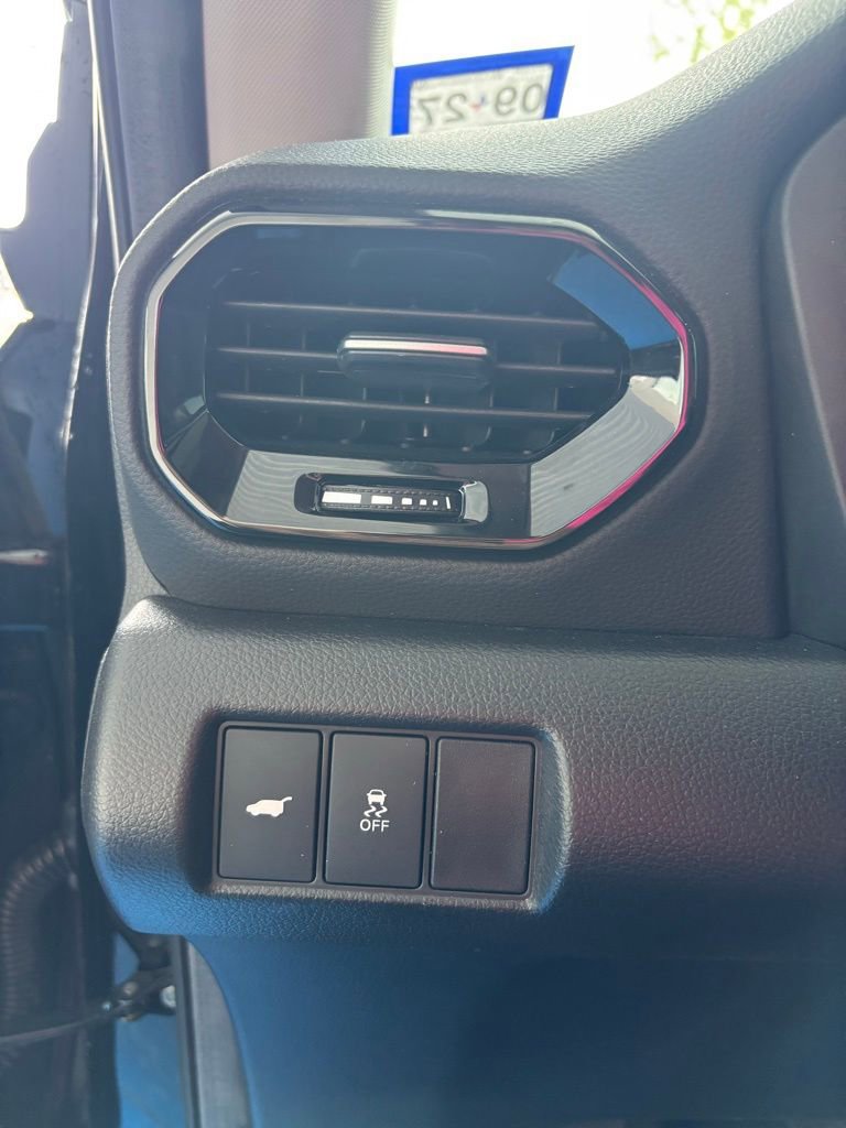 Used 2025 Honda Pilot Touring image 23