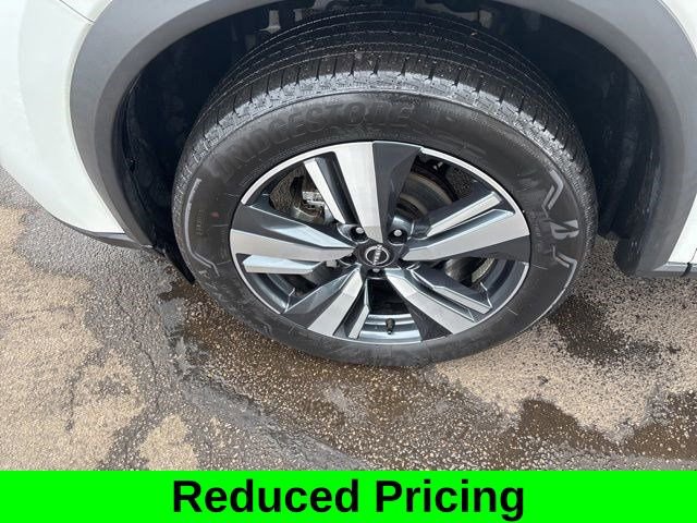 Used 2024 Nissan Rogue SL image 45