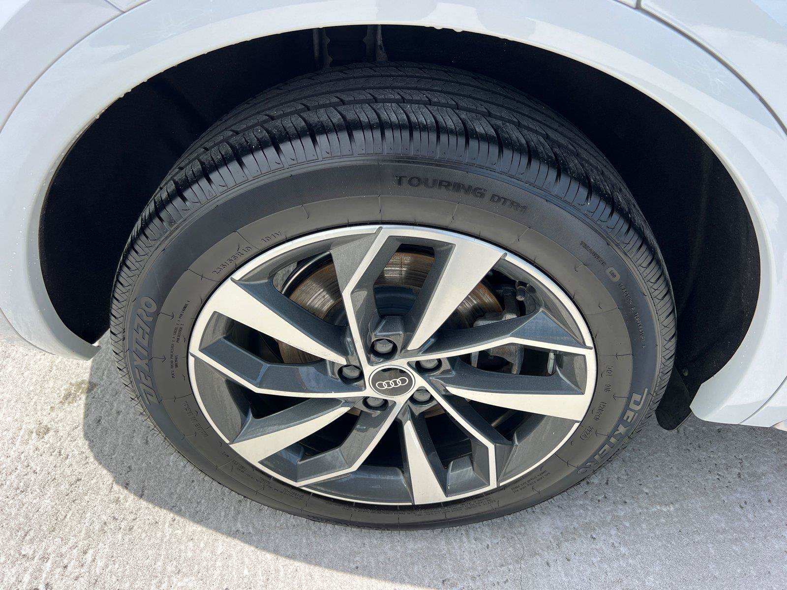Used 2022 Audi Q5 2.0T Premium AWD/4WD image 17