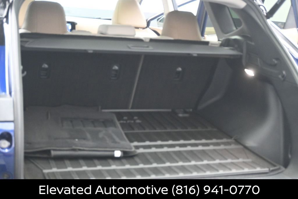 Certified 2025 Nissan Murano Platinum w/ Cargo Package AWD/4WD image 22