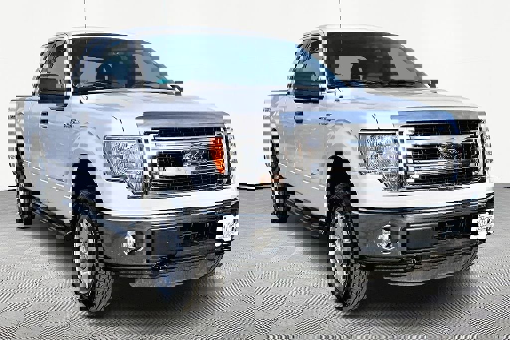 Used 2014 Ford F150 XLT w/ Trailer Tow Package image 12