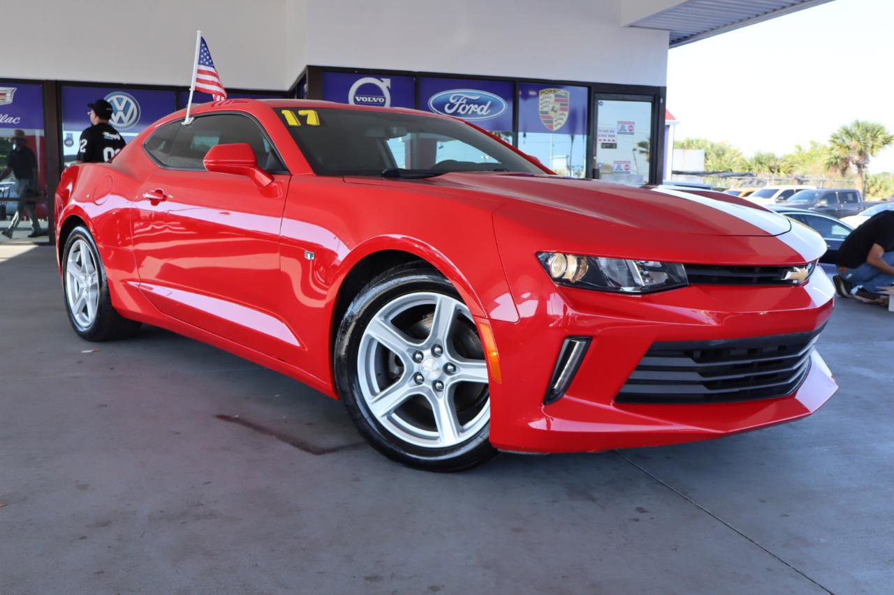 Used 2017 Chevrolet Camaro LT image 3
