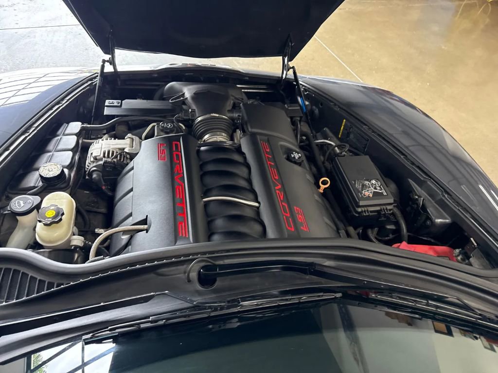 Used 2010 Chevrolet Corvette Grand Sport w/ Preferred Equipment Group image 6