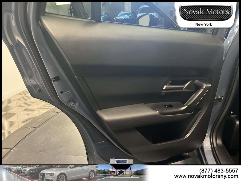 Used 2023 MAZDA CX-50 AWD 2.5 Turbo w/ Premium Pkg image 16