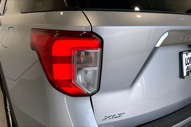 Used 2022 Ford Explorer XLT AWD/4WD image 41