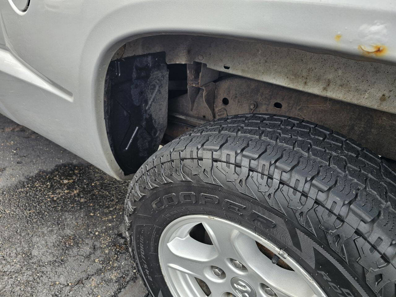 Used 2007 Dodge Dakota SLT image 11