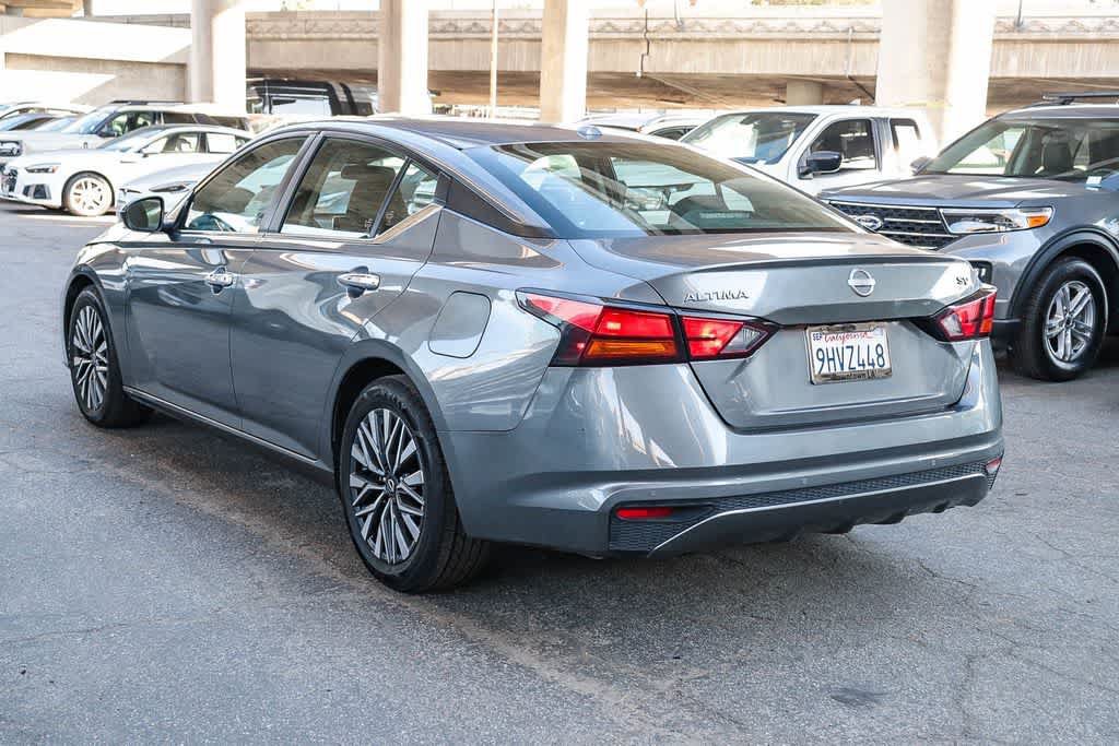 Used 2024 Nissan Altima 2.5 SV FWD image 10