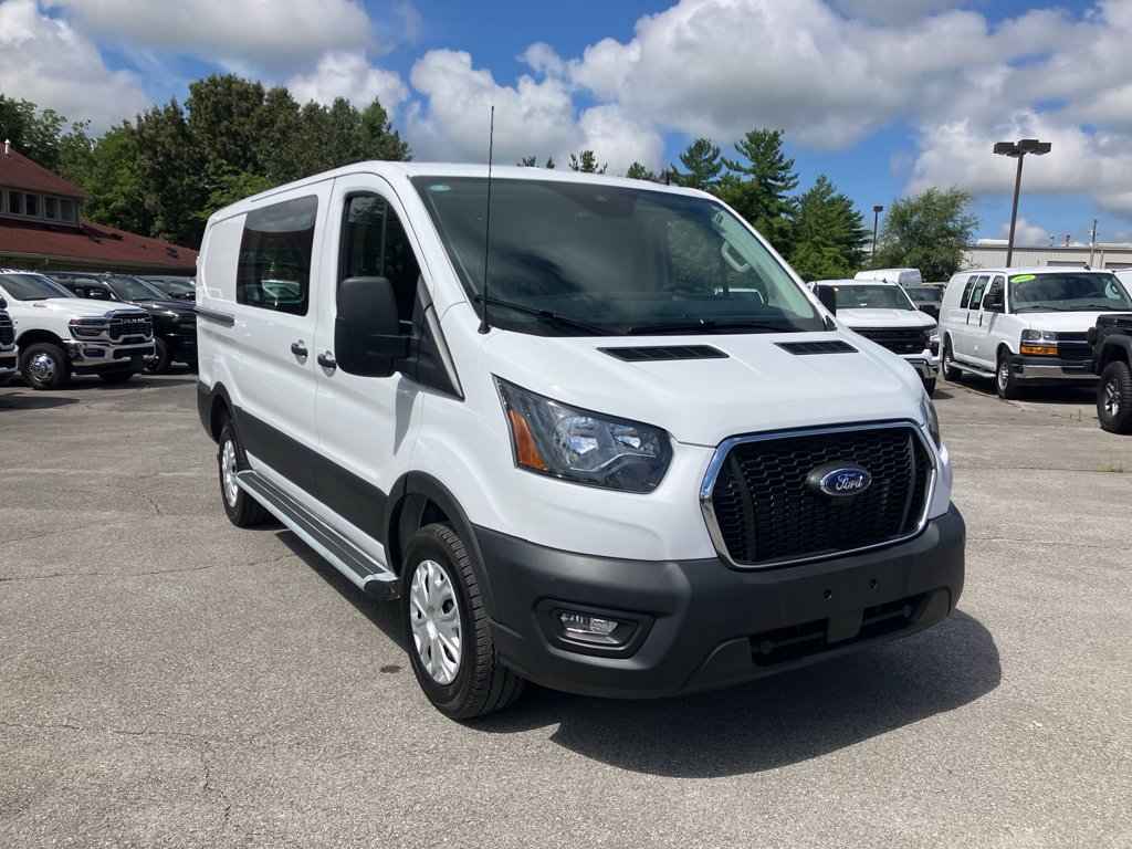 Used 2025 Ford Transit 250 Low Roof w/ Exterior Upgrade Package RWD image 3