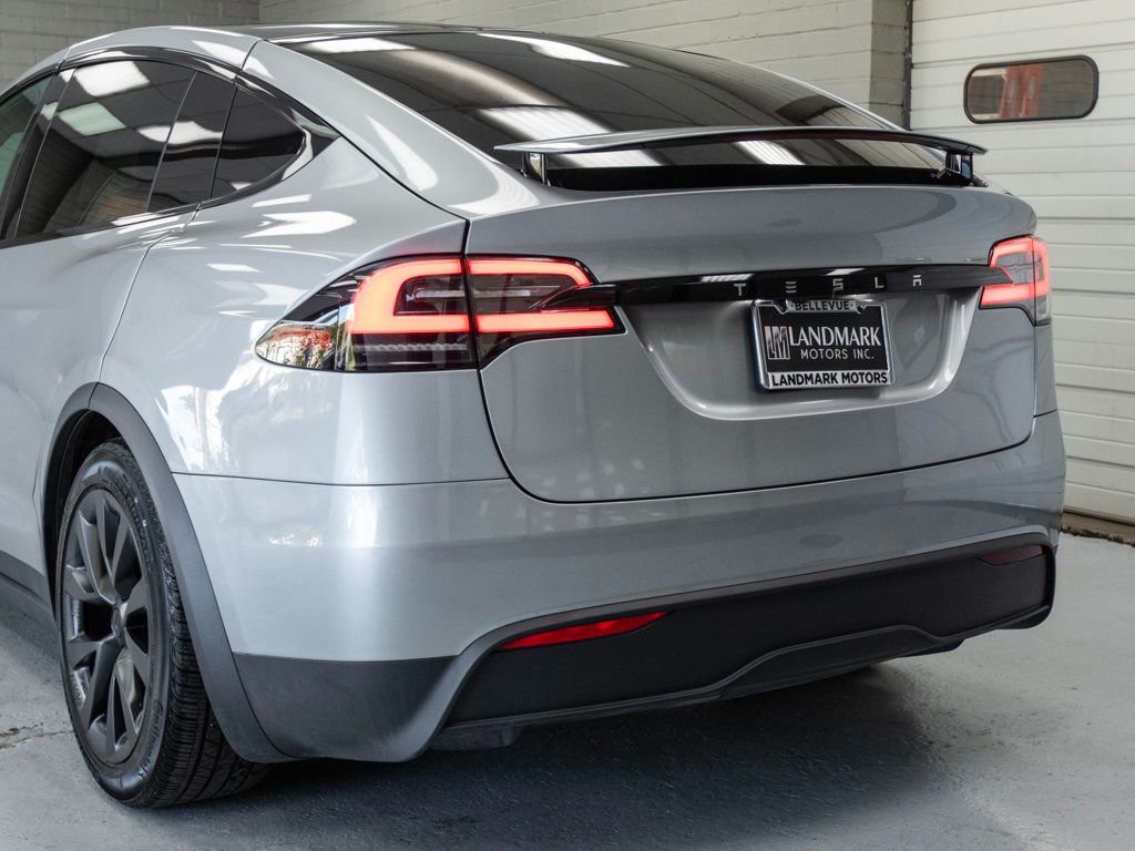 Used 2024 Tesla Model X image 43