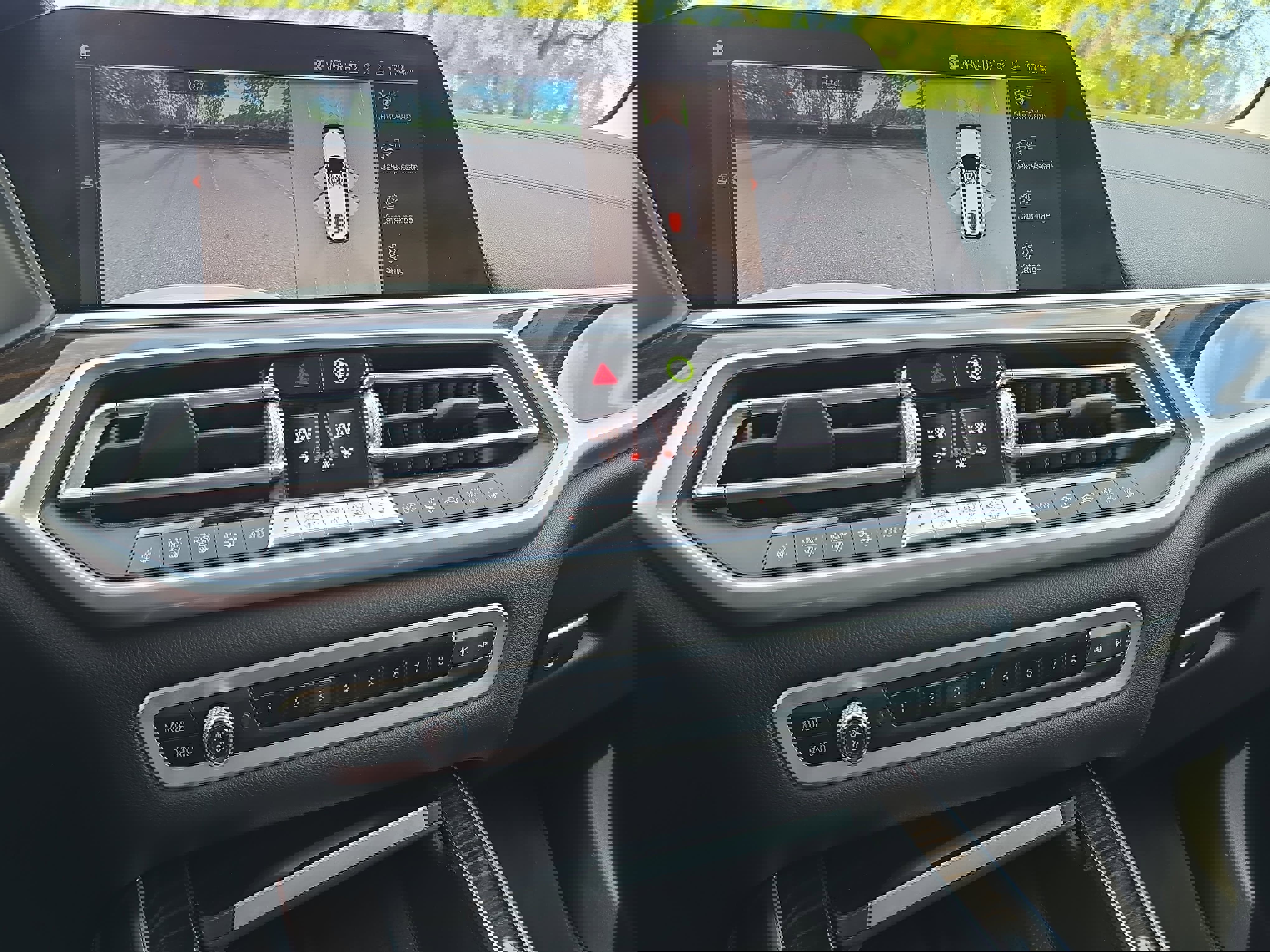 Used 2020 BMW X7 xDrive40i w/ Premium Package AWD/4WD image 21