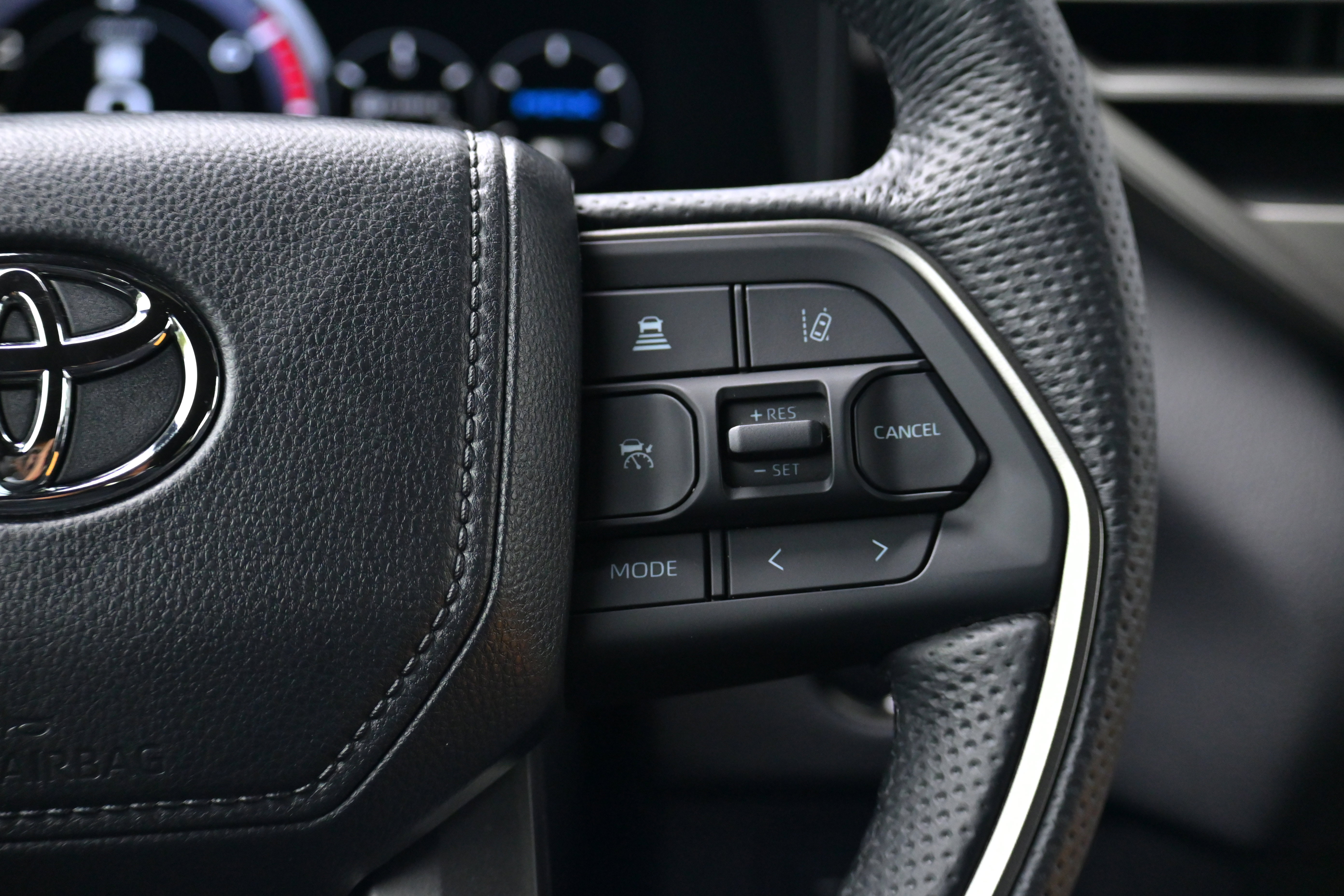 Used 2025 Toyota Sequoia Limited image 21