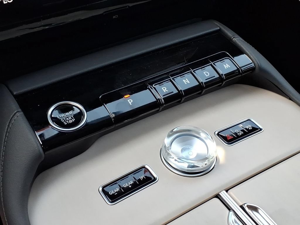 New 2027 Lincoln Navigator L Premier AWD/4WD image 22