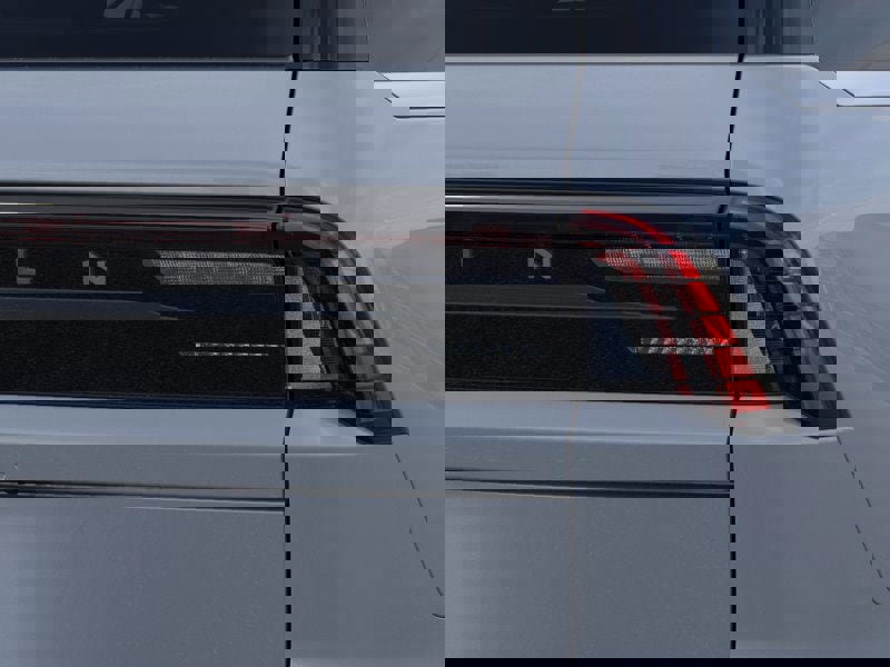 New 2026 Lincoln Navigator Reserve image 21