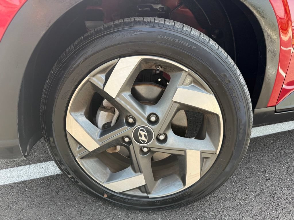Certified 2023 Hyundai Venue Limited FWD image 8