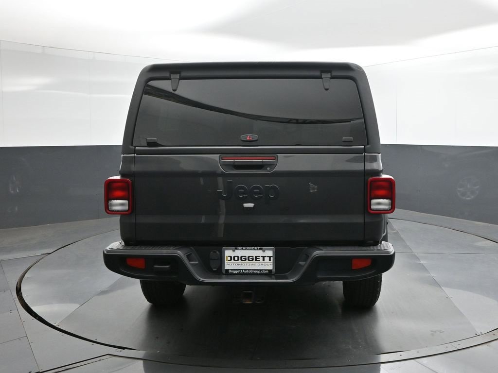 Used 2021 Jeep Gladiator Sport image 8