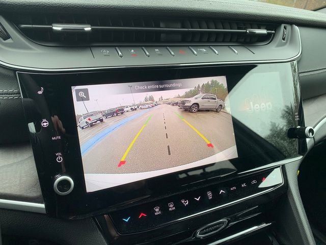 New 2026 Jeep Grand Cherokee Altitude AWD/4WD image 21