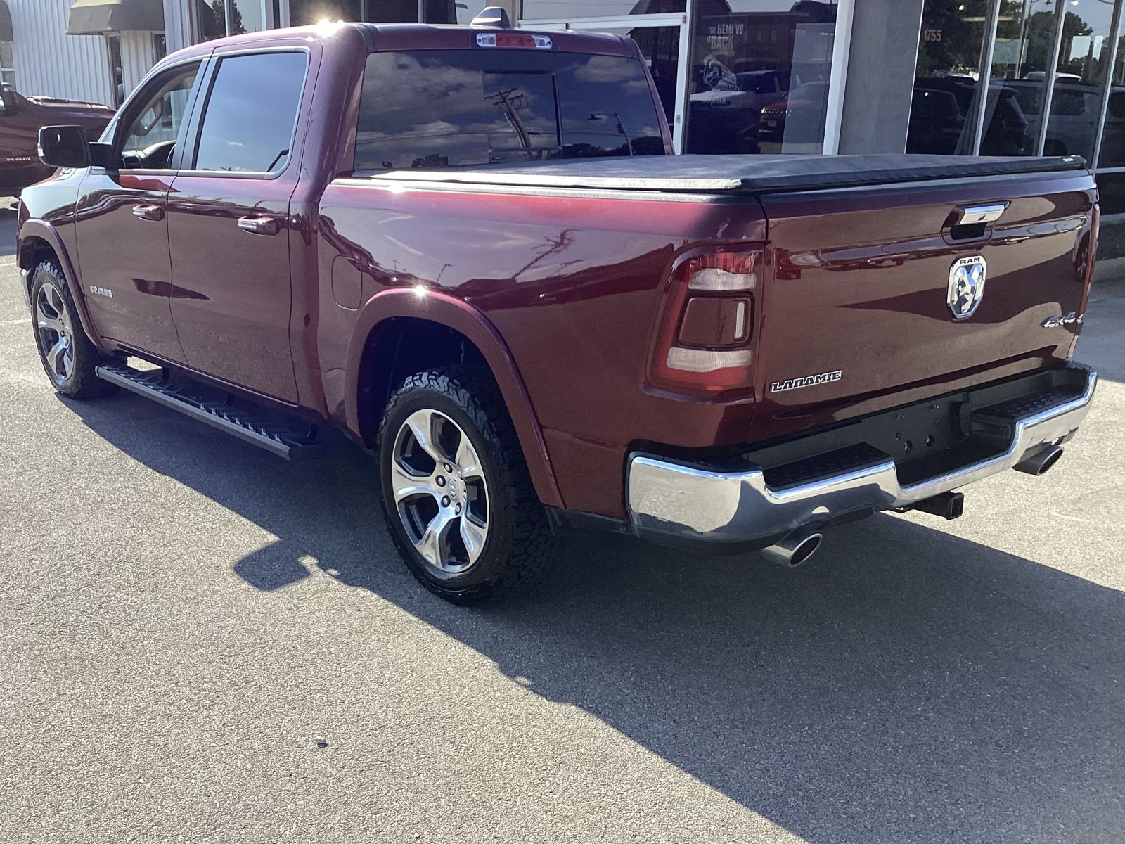 Used 2022 RAM 1500 Laramie AWD/4WD image 6