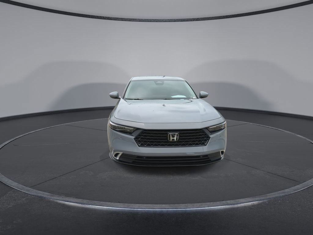 Used 2023 Honda Accord Touring image 3