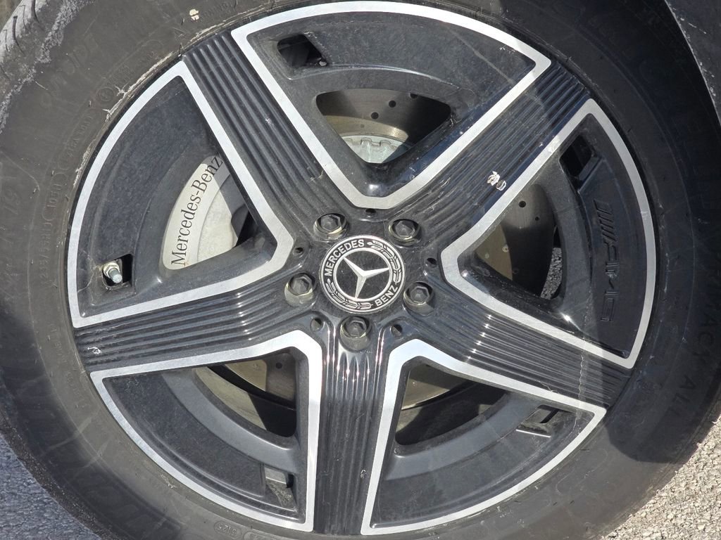 Used 2026 Mercedes-Benz GLC 300 4MATIC image 10