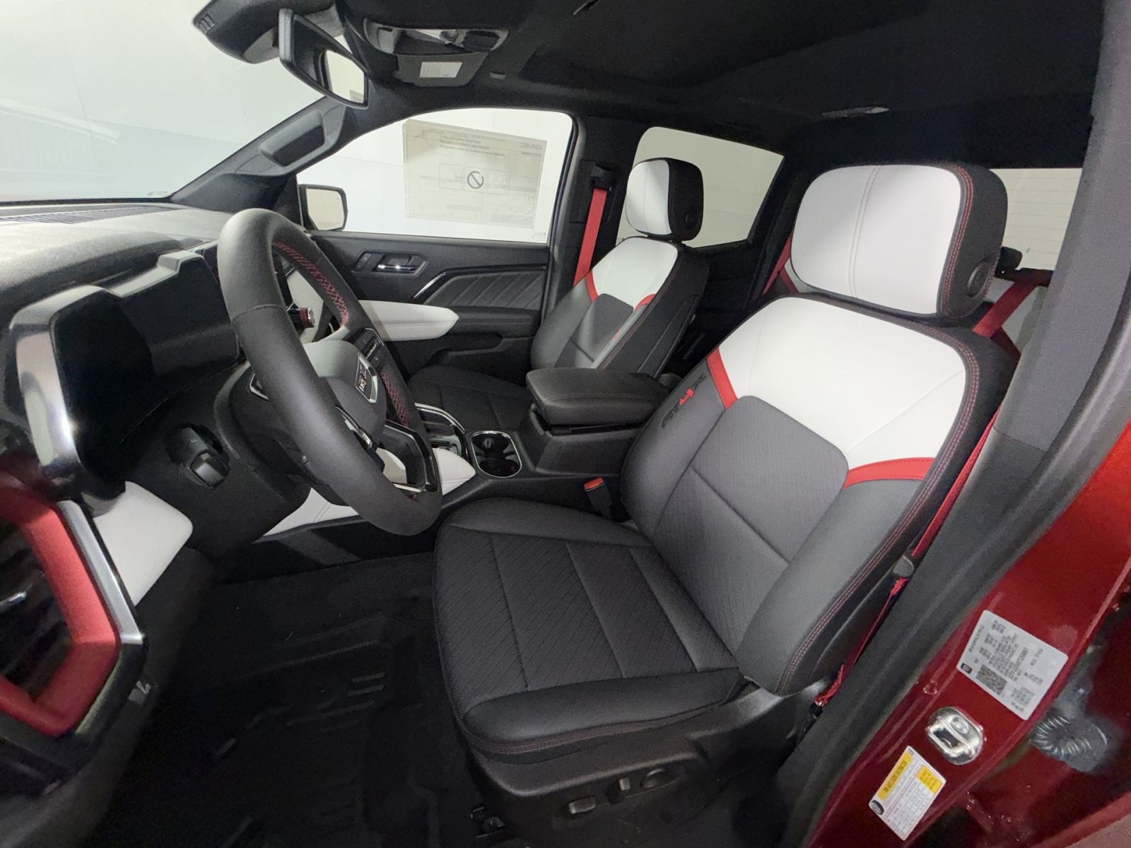 New 2026 GMC Canyon AT4X AWD/4WD image 13