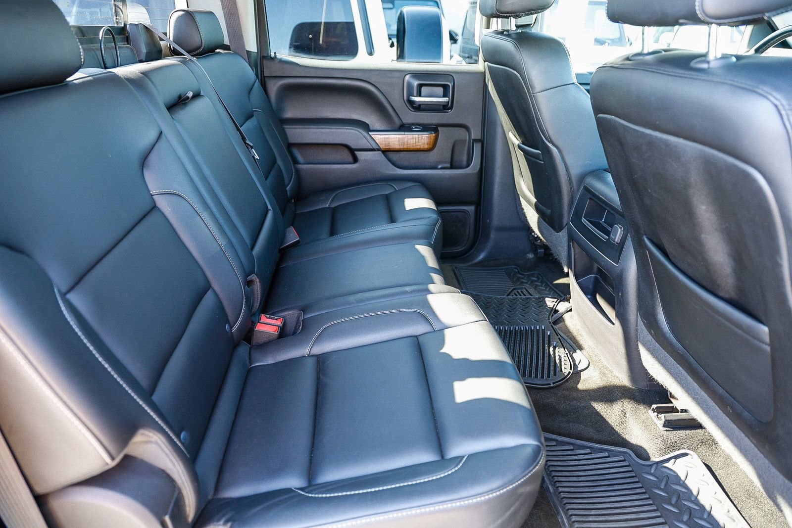 Used 2014 GMC Sierra 1500 SLT w/ SLT Crew Cab Value Package image 17