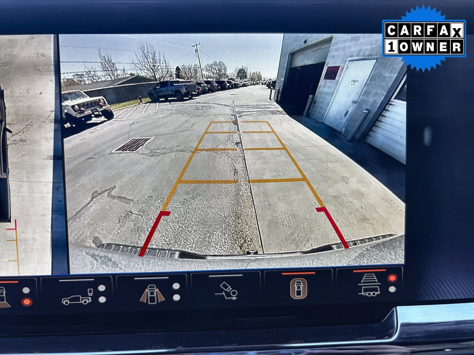 Used 2024 Chevrolet Silverado 1500 ZR2 w/ Technology Package image 24