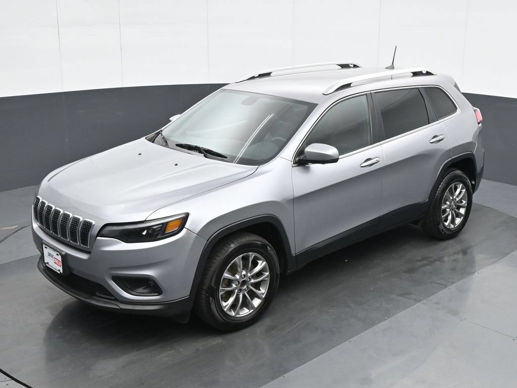 Used 2019 Jeep Cherokee Latitude Plus AWD/4WD image 17