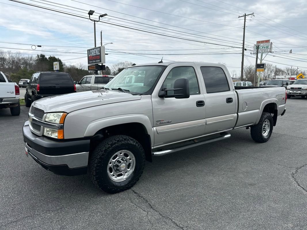 Used 2004 Chevrolet Silverado 2500 LT w/ Heavy-Duty Power Package AWD/4WD image 1