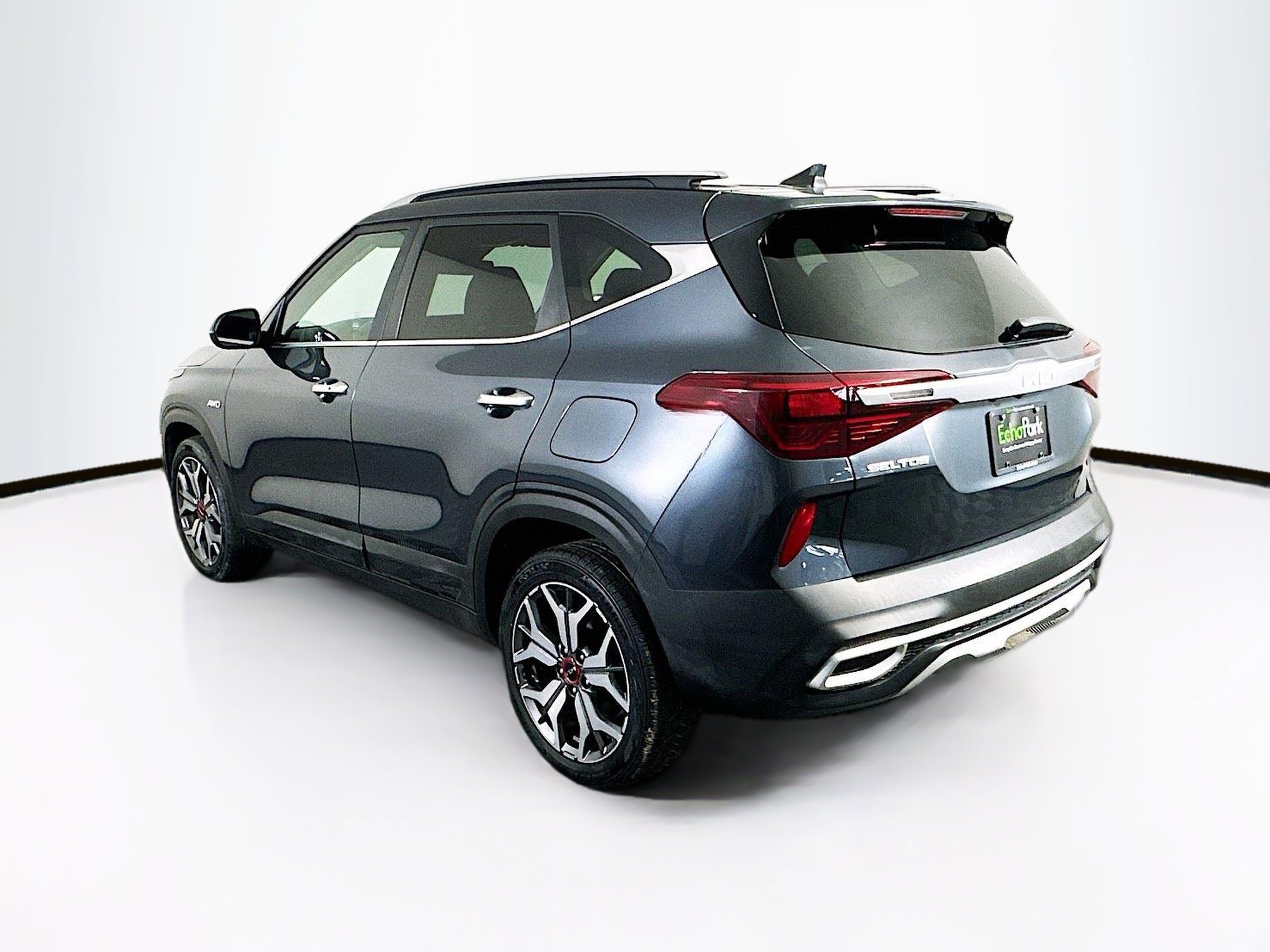 Used 2022 Kia Seltos SX w/ Sunroof Package image 5