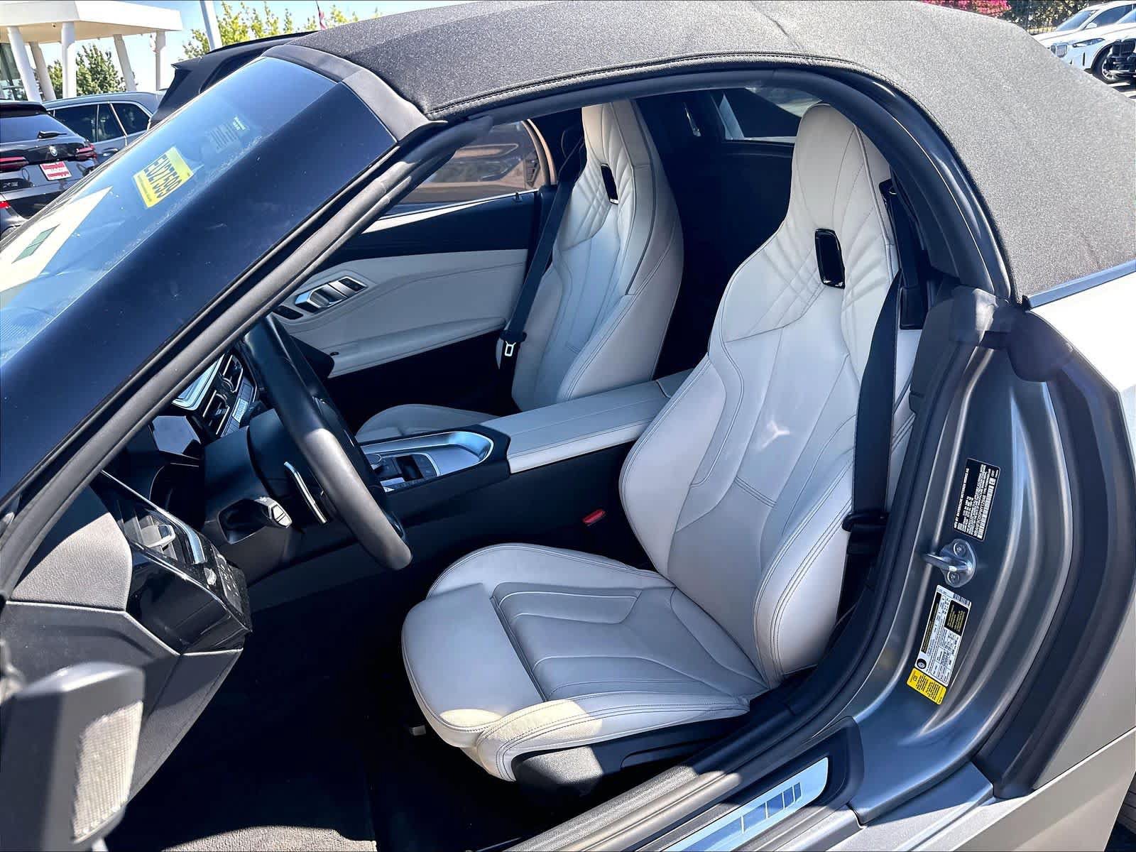 Used 2023 BMW Z4 M40i w/ Premium Package RWD image 22