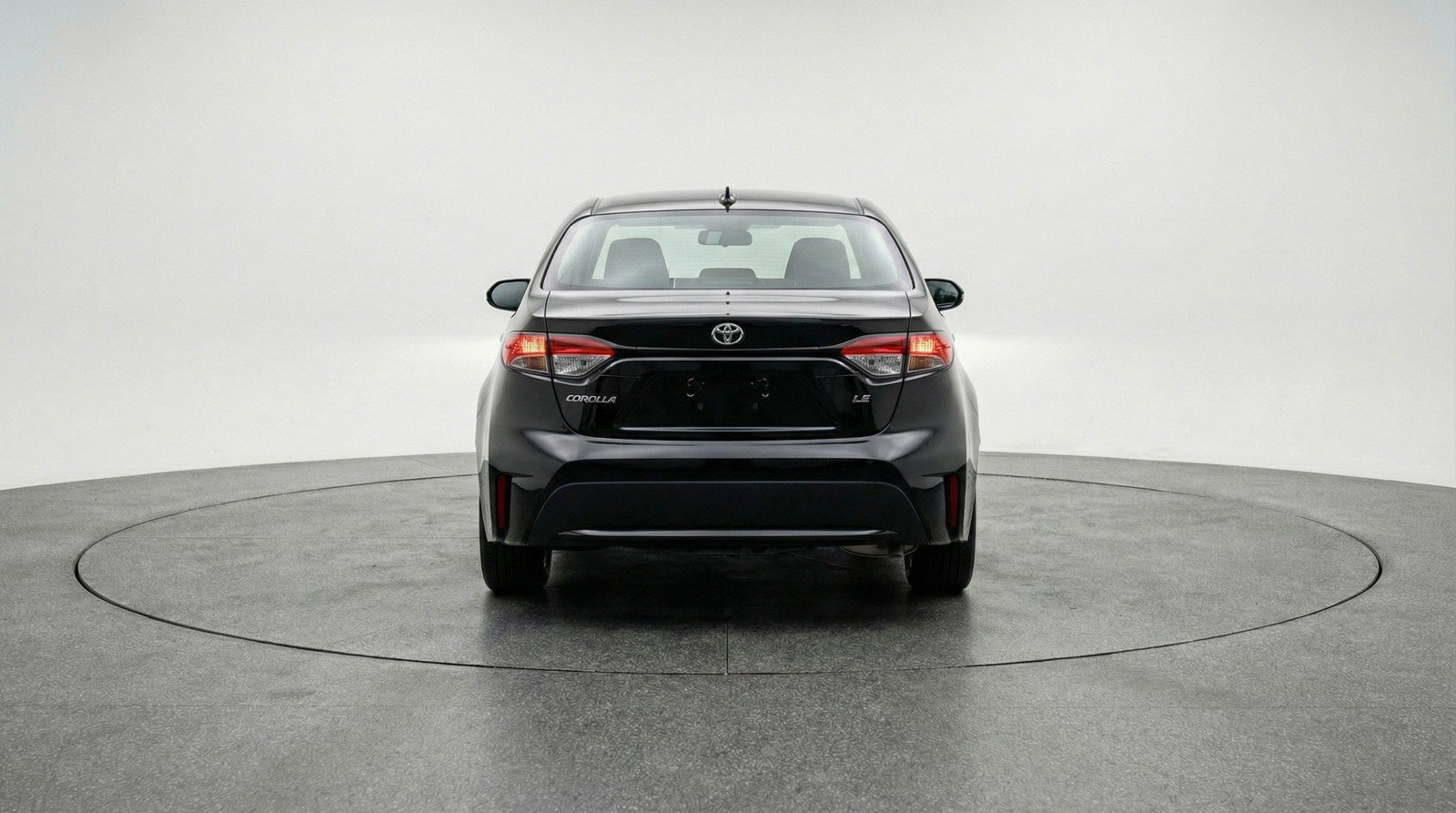 Used 2025 Toyota Corolla LE image 7